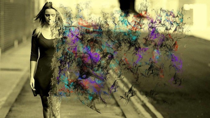 两个问题:女足工资为什么比男足低?如果中国女足和中国男足打一场谁会赢?